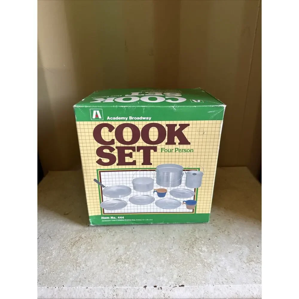 VTG Aluminum Four Person Cook Set Academy Broadway No. 444- Camping Open Box